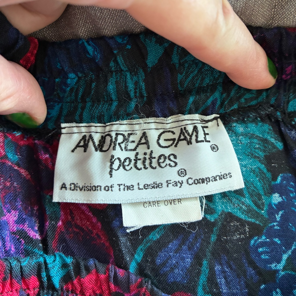 1980s Andrea Gayle Wild Berry Midi Skirt View 4